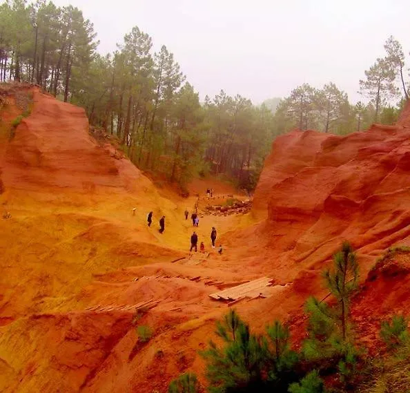 דירות Roussillon en Isere La Goutte D'Or