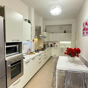Modern River House , Florenz Italien